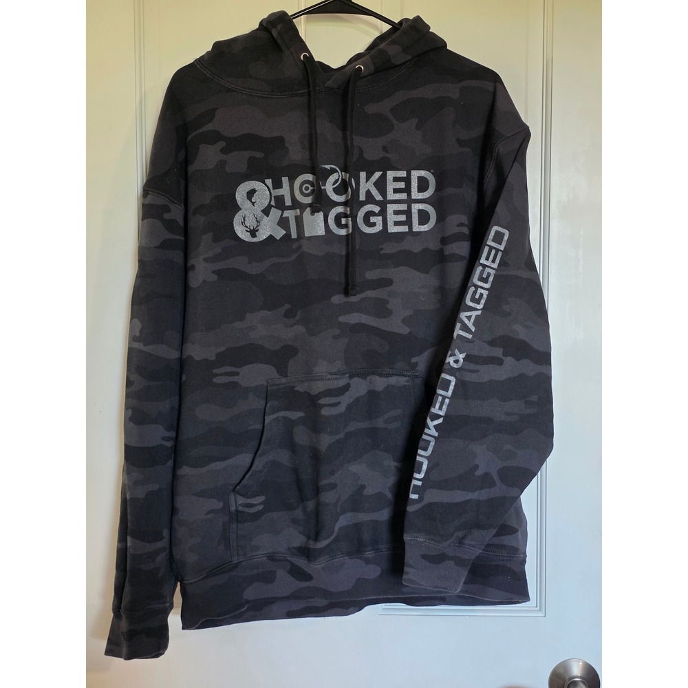 Hooked & Tagged Mens Camo Hoodie Black Gray Camouflage Pullover Size Large